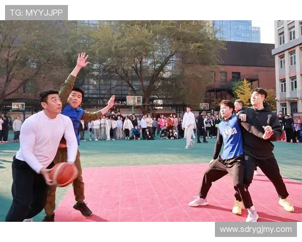 篮球盛宴：深入解析广州篮球队的团队协作与默契配合之道