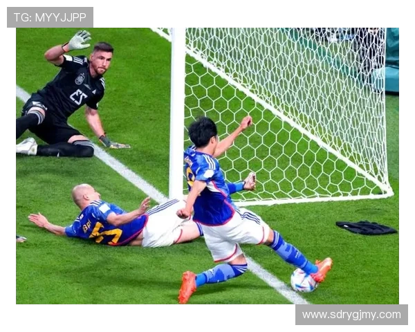 卡塔尔与韩国上半场激战回顾双方表现与战术分析 卡塔尔与韩国上半场激战回顾双方表现与战术分析